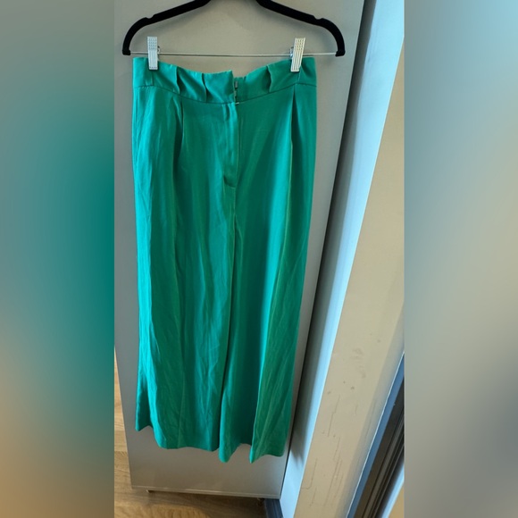 NWT Halogen x Atlantic-Pacific pleated pants.  Nordstrom exclusive.  Sold out. - Picture 5 of 5
